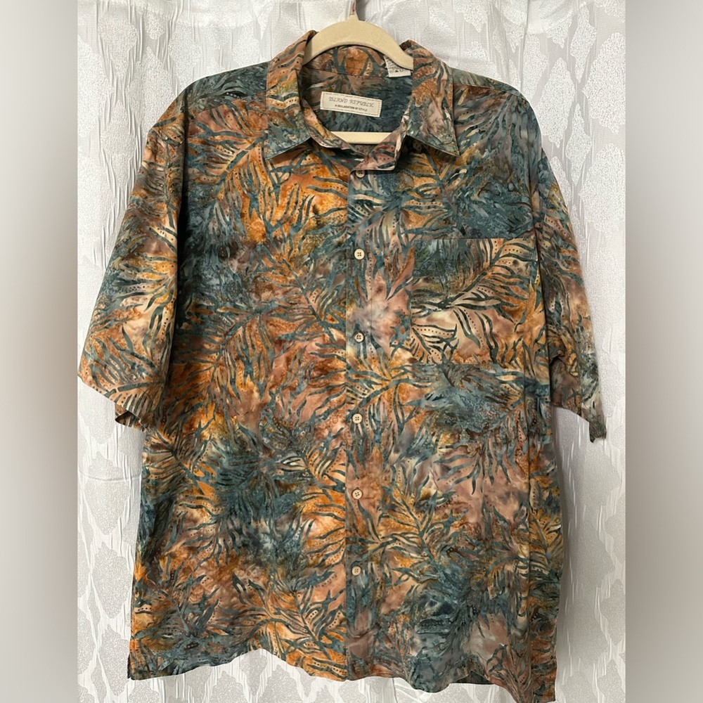 Island, Republic, men’s large tropical print short sleeve shirt